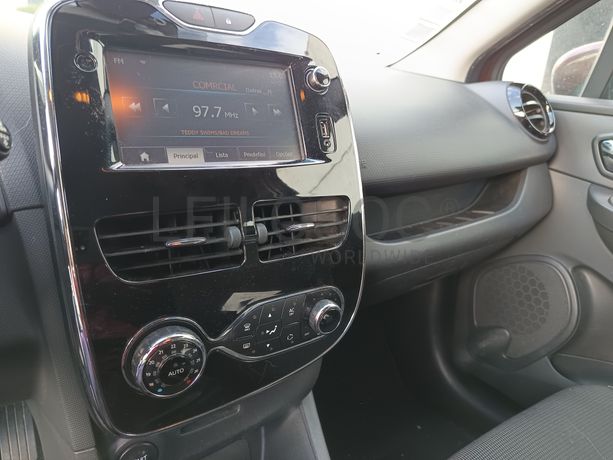 Renault Clio · Ano 2014