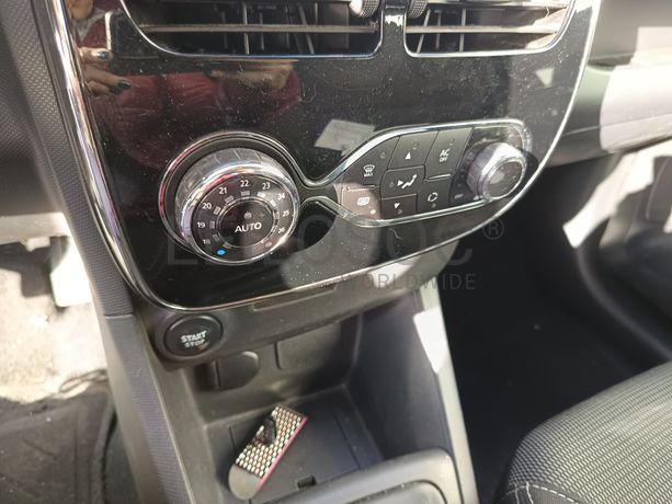 Renault Clio · Ano 2014