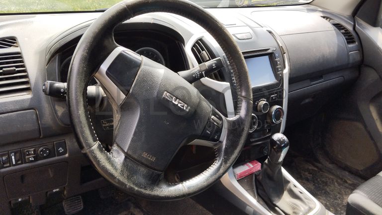 Isuzu D-Max LS · Ano 2017