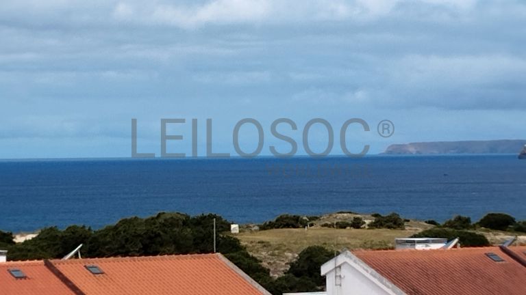 Apartamento T3 · Atouguia da Baleia, Peniche
