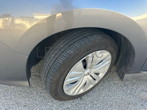 Nissan Leaf · Ano 2022