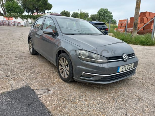 Volkswagen Golf 1.6 TDI · Ano 2017
