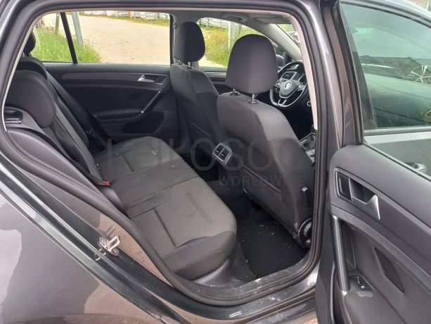 Volkswagen Golf 1.6 TDI · Ano 2017