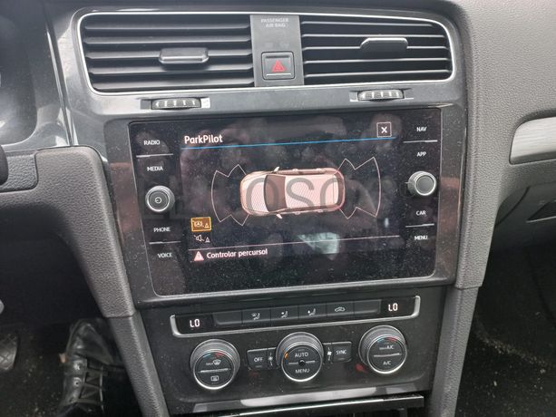 Volkswagen Golf 1.6 TDI · Ano 2017