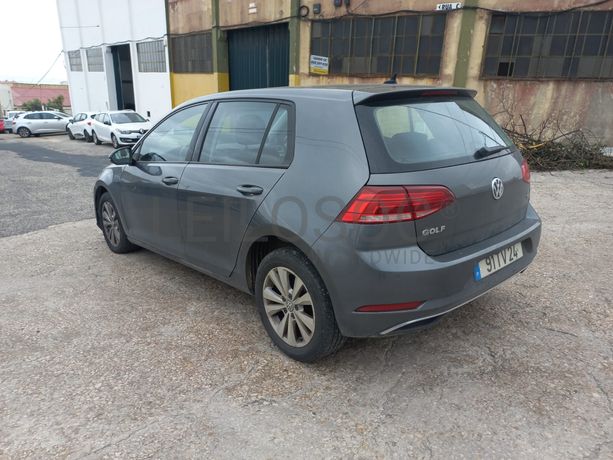 Volkswagen Golf 1.6 TDI · Ano 2017