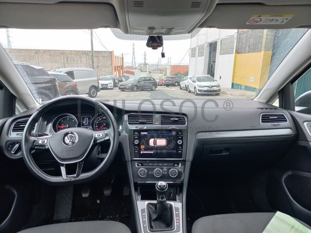 Volkswagen Golf 1.6 TDI · Ano 2017