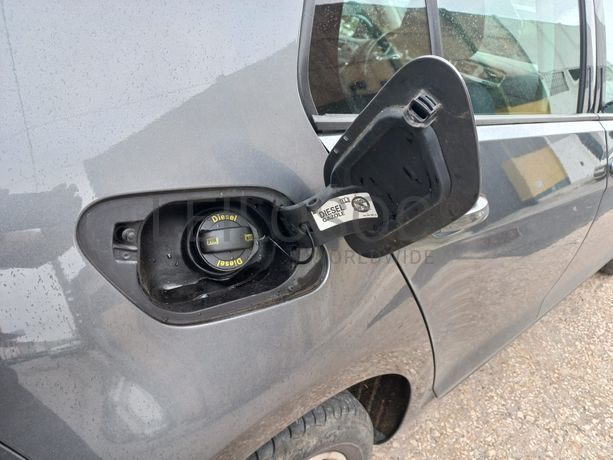 Volkswagen Golf 1.6 TDI · Ano 2017