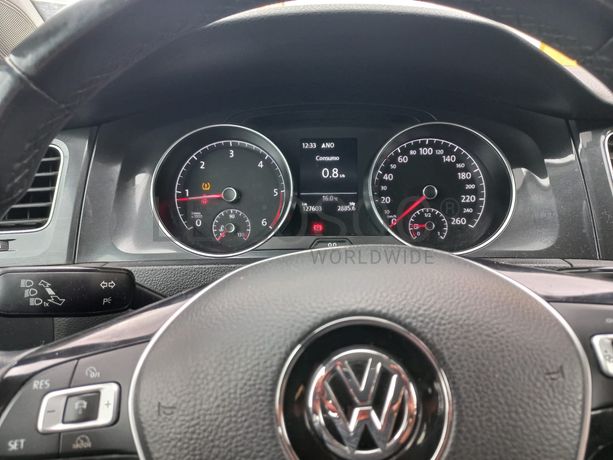 Volkswagen Golf 1.6 TDI · Ano 2017