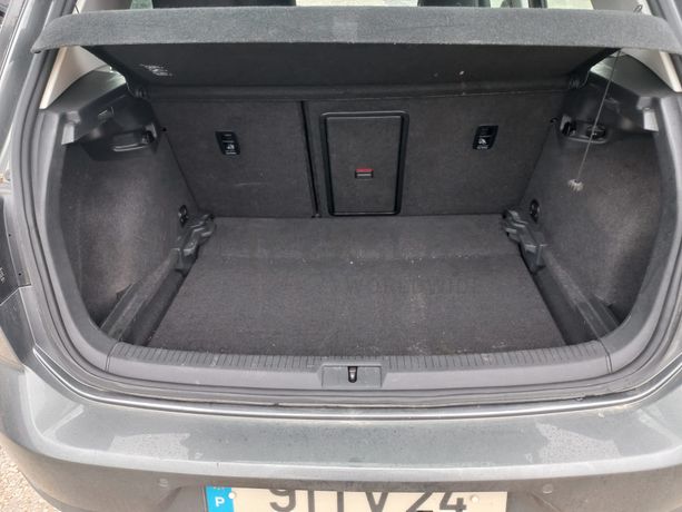 Volkswagen Golf 1.6 TDI · Ano 2017