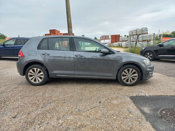 Volkswagen Golf 1.6 TDI · Ano 2017
