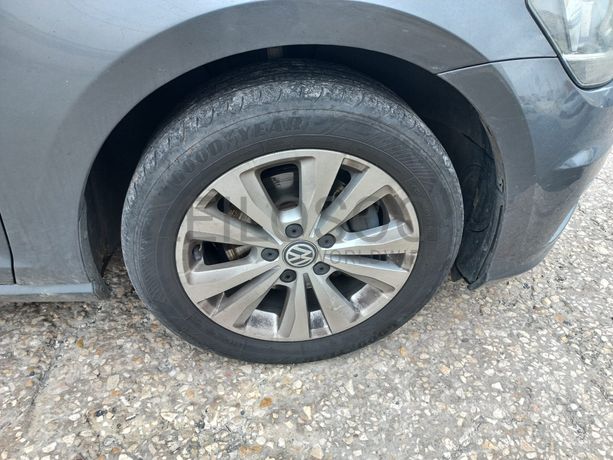 Volkswagen Golf 1.6 TDI · Ano 2017