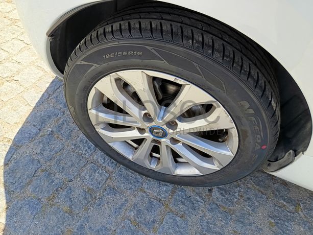 Renault Zoe · Ano 2020