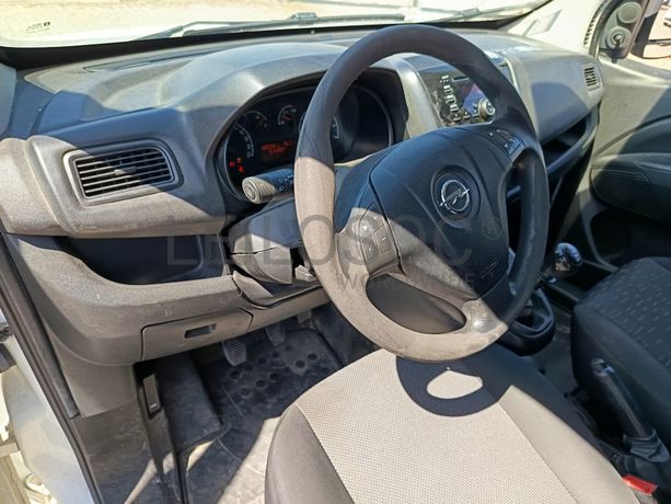 Opel Combo · Ano 2017