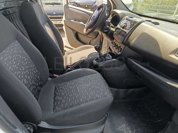 Opel Combo · Ano 2017