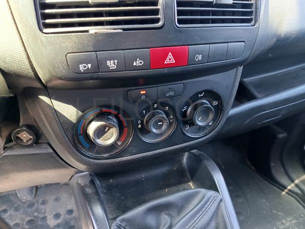 Opel Combo · Ano 2017