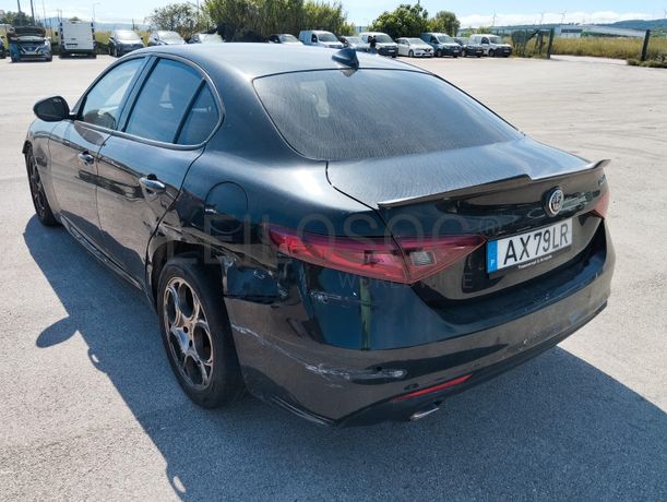 Alfa Romeu Giulia · Ano 2017