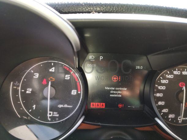 Alfa Romeu Giulia · Ano 2017