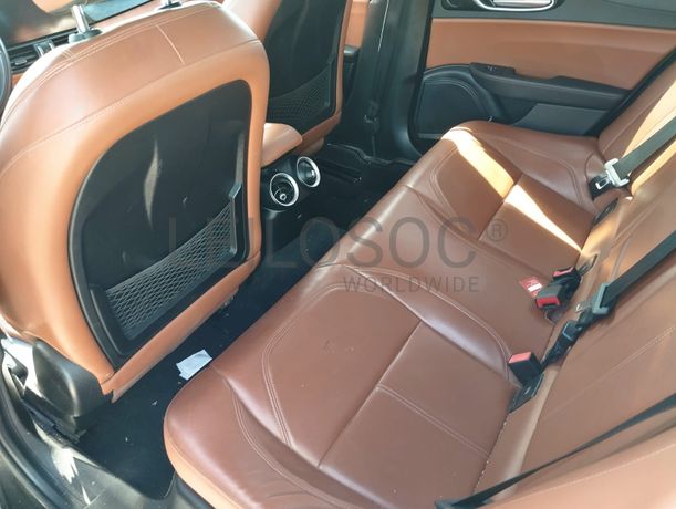 Alfa Romeu Giulia · Ano 2017