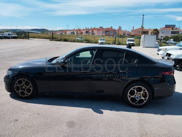 Alfa Romeu Giulia · Ano 2017