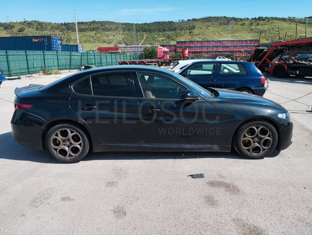 Alfa Romeu Giulia · Ano 2017