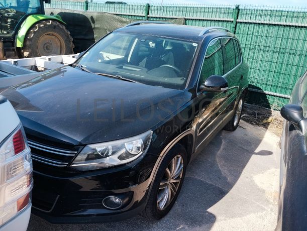 Volkswagen Tiguan · Ano 2012