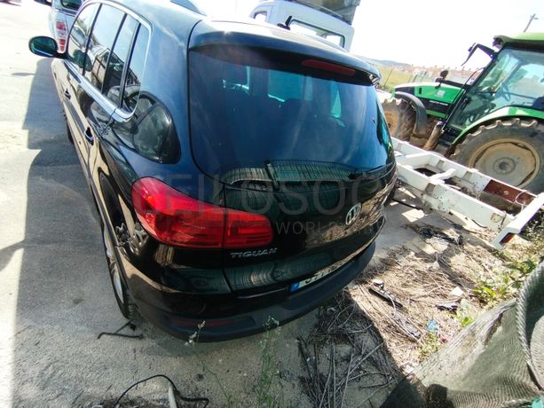 Volkswagen Tiguan · Ano 2012