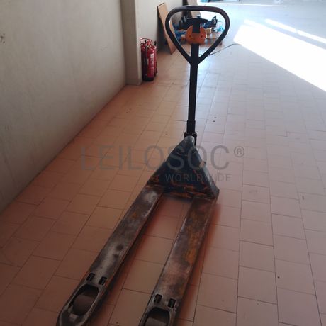 Equipamentos Industriais e de Escritório