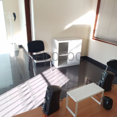 Equipamentos Industriais e de Escritório