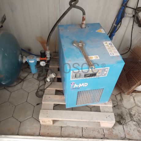 Equipamentos Industriais e de Escritório