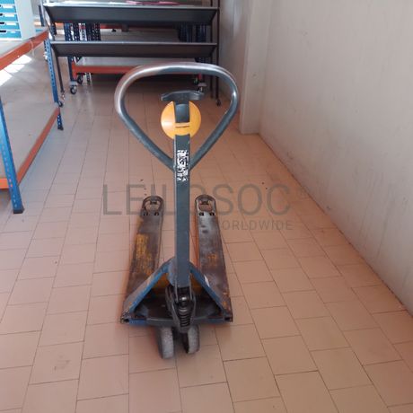 Equipamentos Industriais e de Escritório