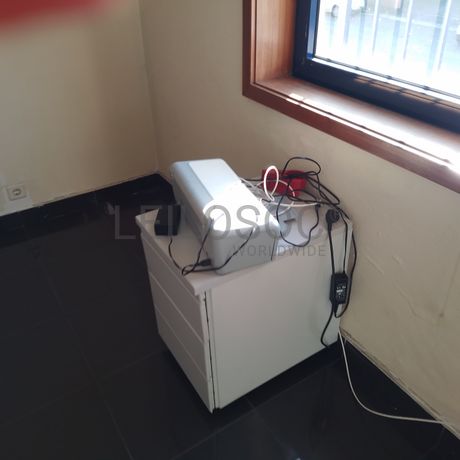 Equipamentos Industriais e de Escritório