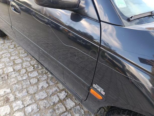 Toyota Avensis 2.0D · Ano 2002