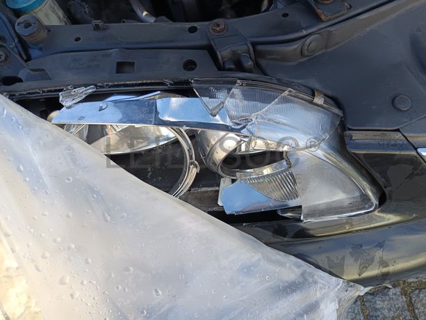 Toyota Avensis 2.0D · Ano 2002