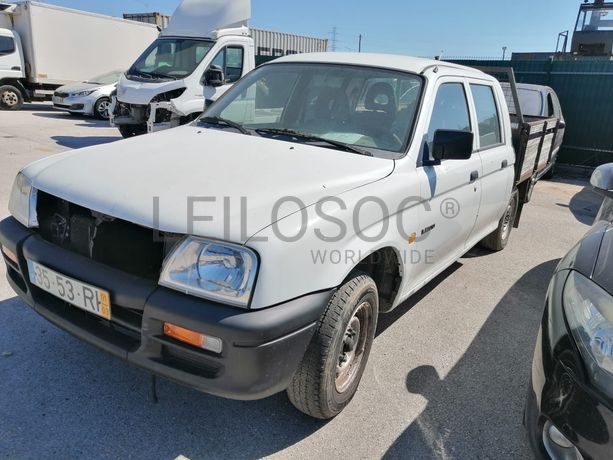 Mitsubishi L200 · Ano 2001