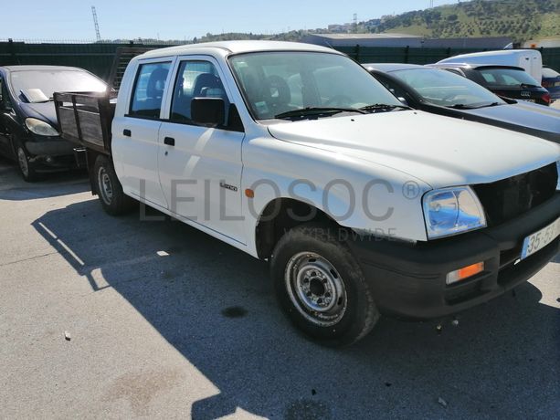 Mitsubishi L200 · Ano 2001