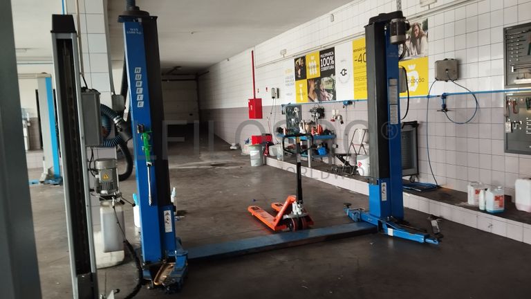 Elevador de 2 Colunas