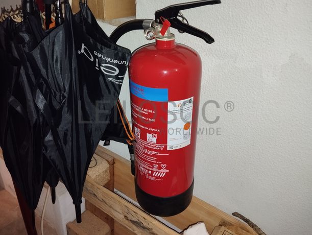 Alvará · Mobiliário, Equipamentos e Existências