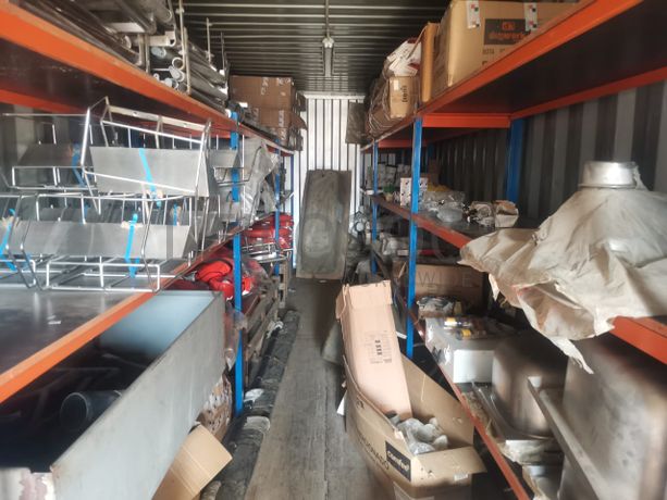 Material de canalização e equipamentos variados