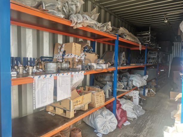 Material de canalização e equipamentos variados