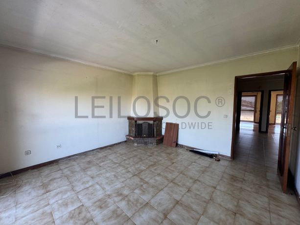 Apartamento T2 + Garagem · Maia