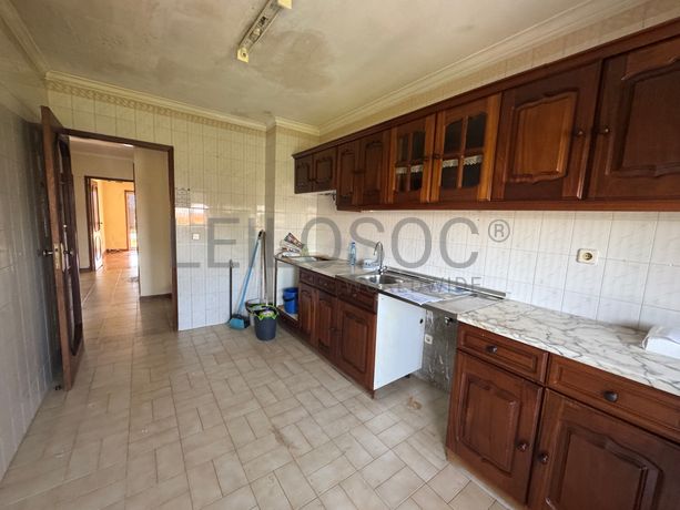 Apartamento T2 + Garagem · Maia