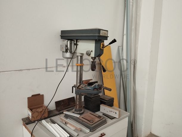 Equipamentos para Fabrico de Mobiliário e Artigos de Decoração