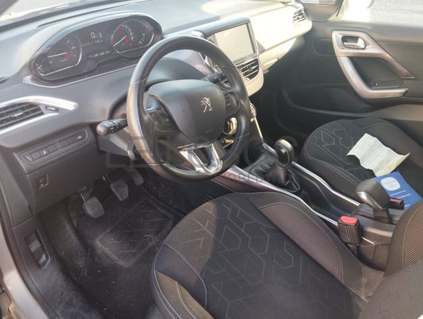 Peugeot 2008 · Ano 2014