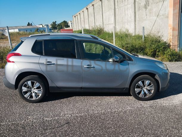 Peugeot 2008 · Ano 2014