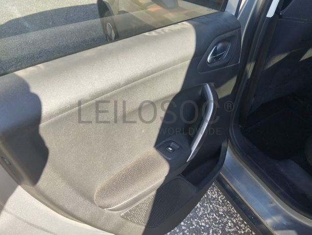 Peugeot 2008 · Ano 2014