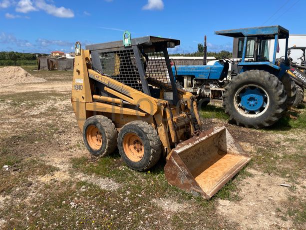 Mini Pá Carregadora Case