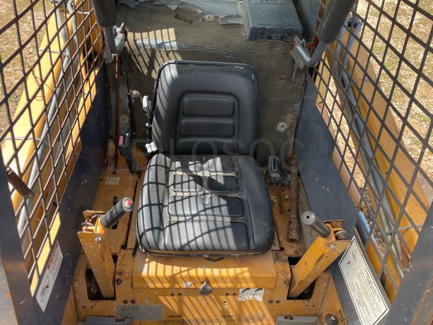 Mini Pá Carregadora Case