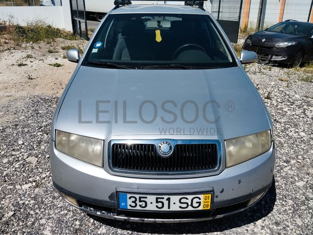 Skoda Fabia · Ano 2001