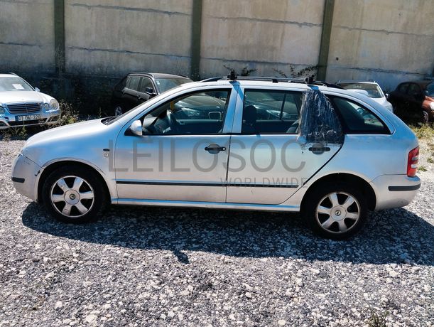 Skoda Fabia · Ano 2001