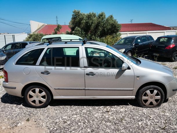 Skoda Fabia · Ano 2001